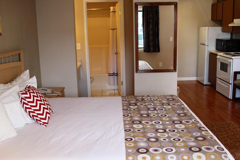 Days Inn By Wyndham Lakewood South Tacoma חדר תמונה