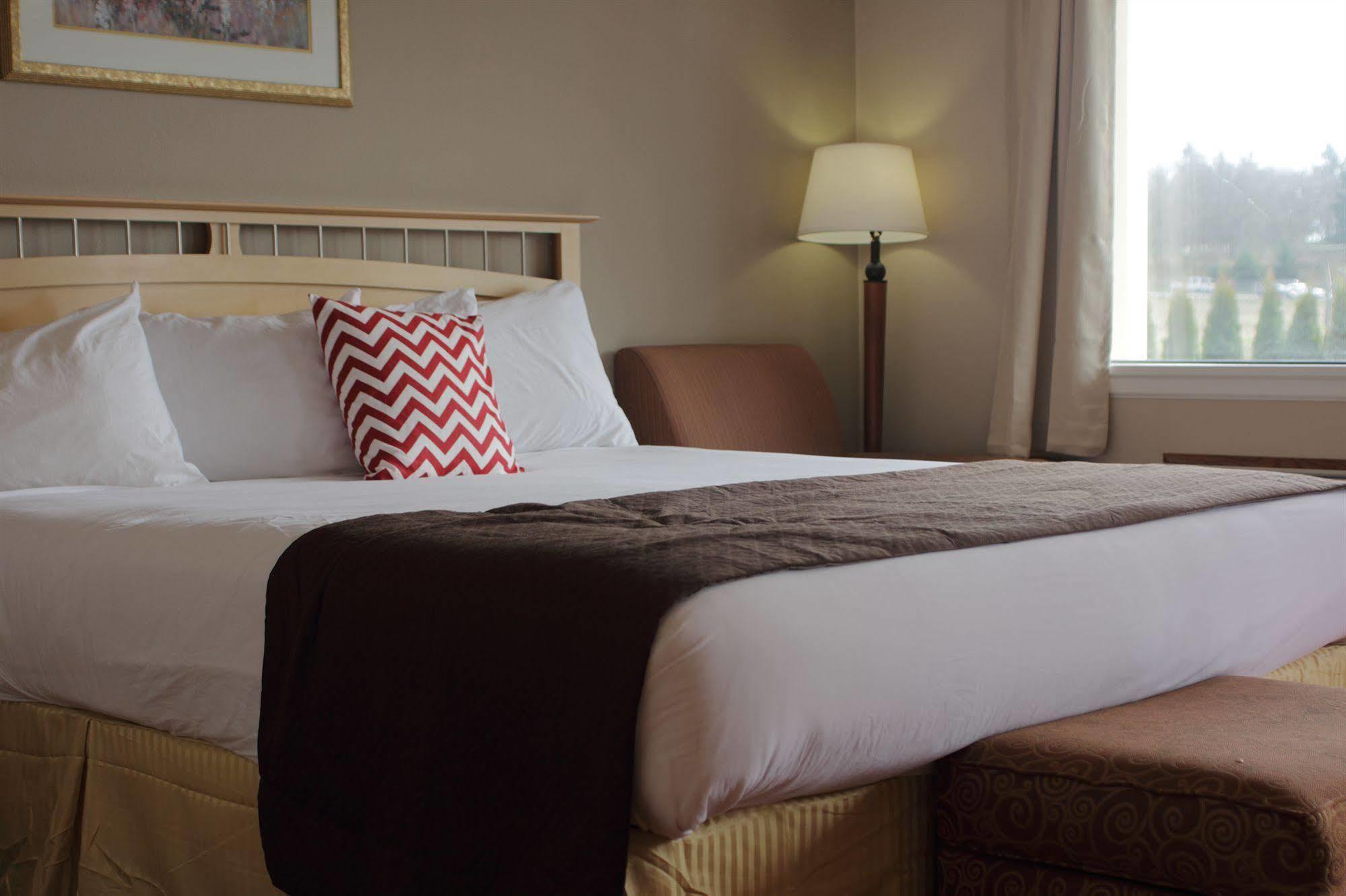 Days Inn By Wyndham Lakewood South Tacoma מראה חיצוני תמונה