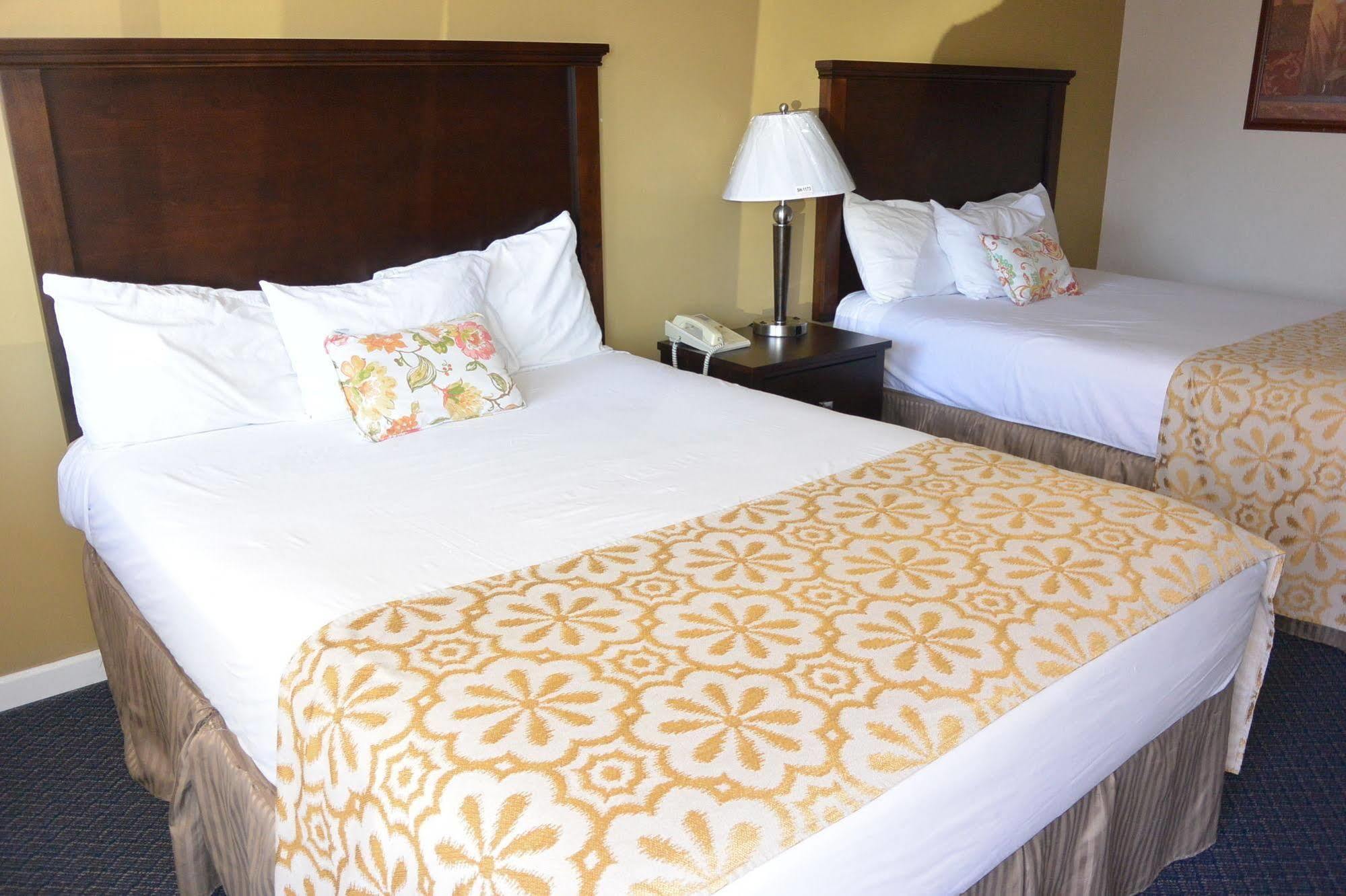 Days Inn By Wyndham Lakewood South Tacoma מראה חיצוני תמונה